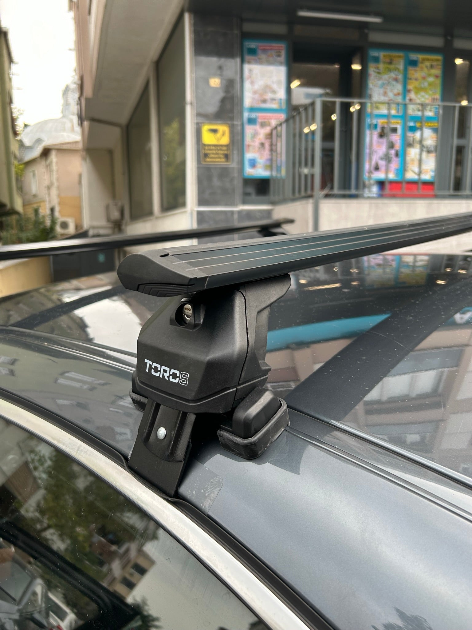 For BMW 5 Series E60 Roof Rack System, Aluminium Cross Bar, Metal Bracket, Normal Roof, Black 2003-2010 For BMW 5 Series E60 Roof Rack System, Aluminium Cross Bar, Metal Bracket, Normal Roof, Black 2003-2010